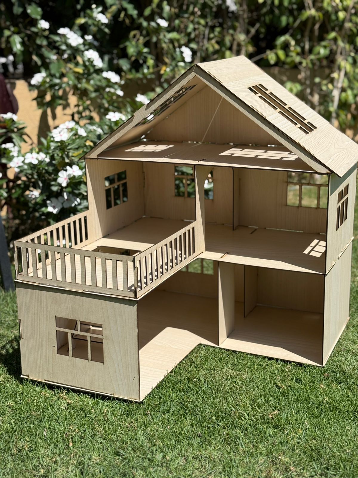 LargeDollHouse